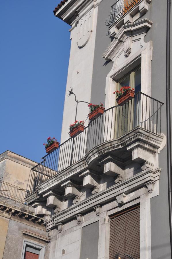 Don Giovanni Charme Apartment คาตาเนีย ภายนอก รูปภาพ