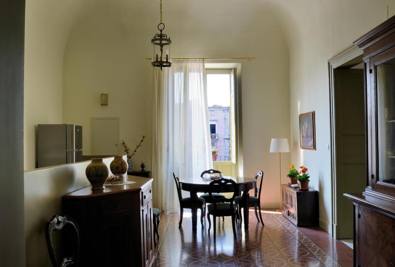 Don Giovanni Charme Apartment คาตาเนีย ภายนอก รูปภาพ